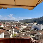 B&bsheshalliu Bed and Breakfast Μπεράτ
