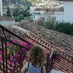 Bed and Breakfast B&bsheshalliu Μπεράτ