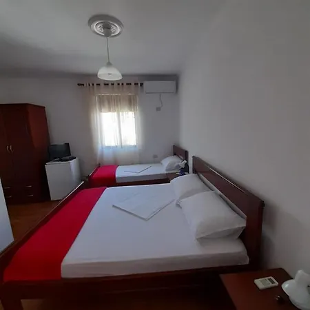B&bsheshalliu Alojamento de Acomodação e Pequeno-almoço Berati