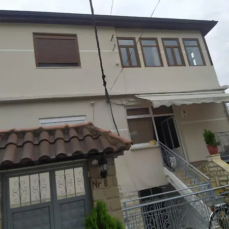 Bed & Breakfast B&bsheshalliu Berat