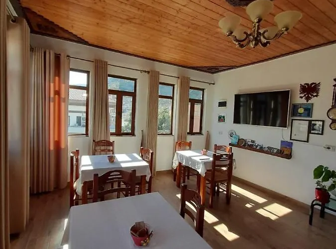 B&bsheshalliu Couette-café Berat