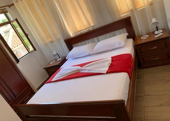 Couette-café B&bsheshalliu 3*