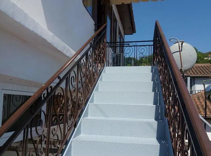 B&bsheshalliu 3* Berat